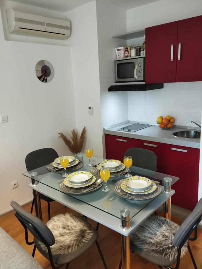 Bella Vista - Cozy Apartments With Easy Check-In And Free Parking Split Exteriör bild