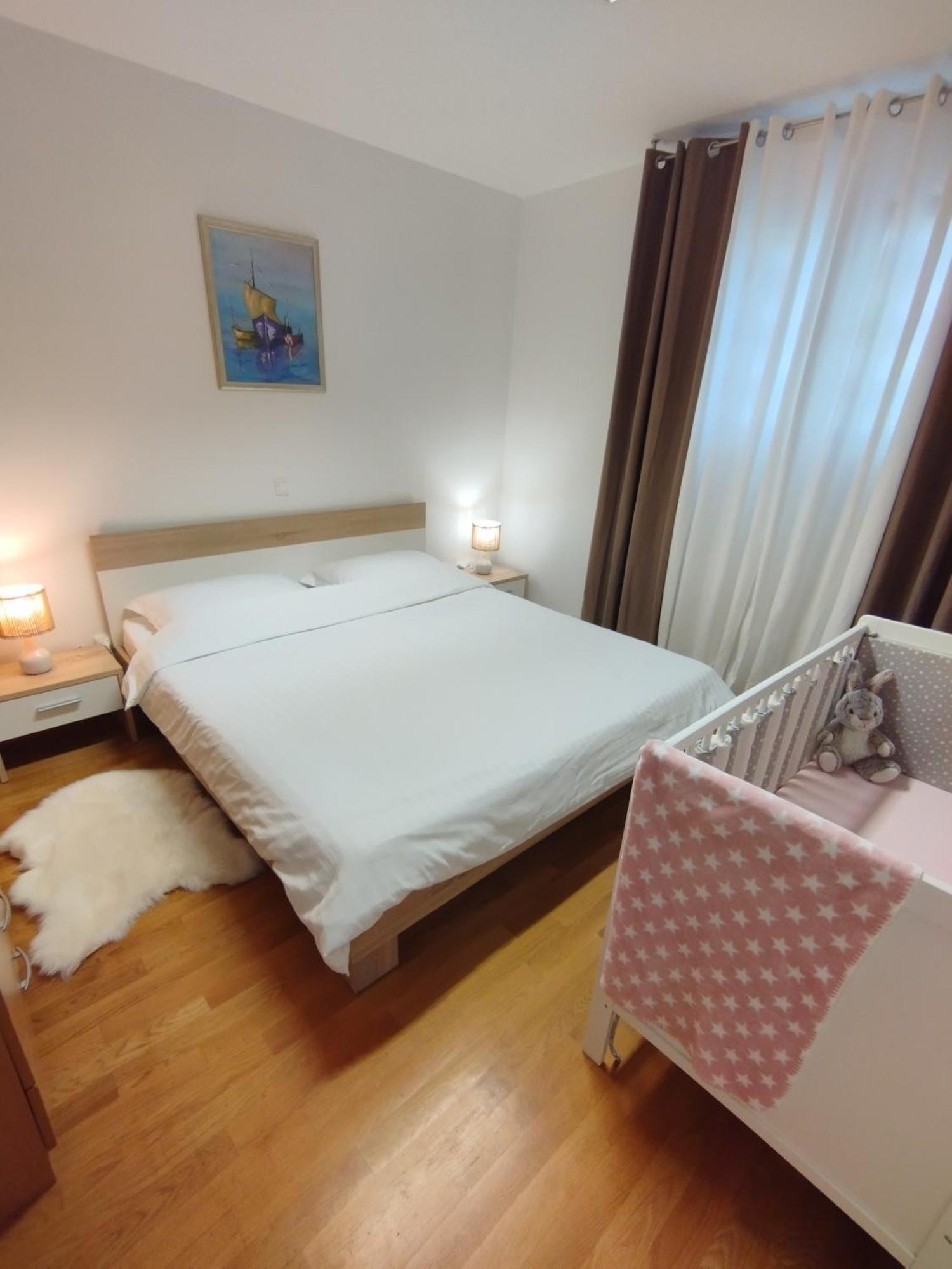 Bella Vista - Cozy Apartments With Easy Check-In And Free Parking Split Exteriör bild