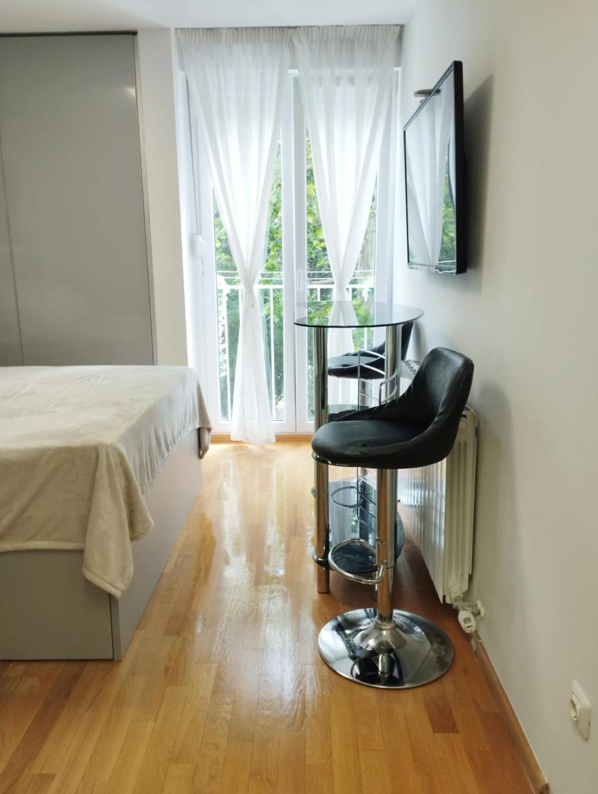 Bella Vista - Cozy Apartments With Easy Check-In And Free Parking Split Exteriör bild